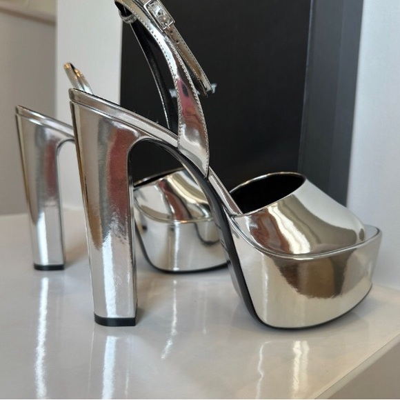 NWT SAINT LAURENT Jodie Metallic 135 Patent Leather Platform Sandals Silver 39.5 - Picture 5 of 15